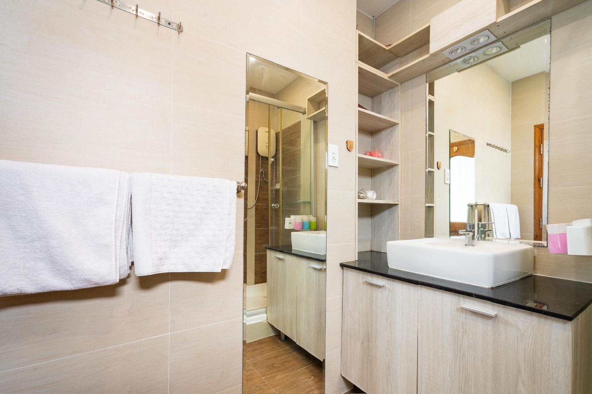 Can Ho Cao Cap 3 Sao Quan 10 - Hong Dao House مدينة هوشي منه المظهر الخارجي الصورة